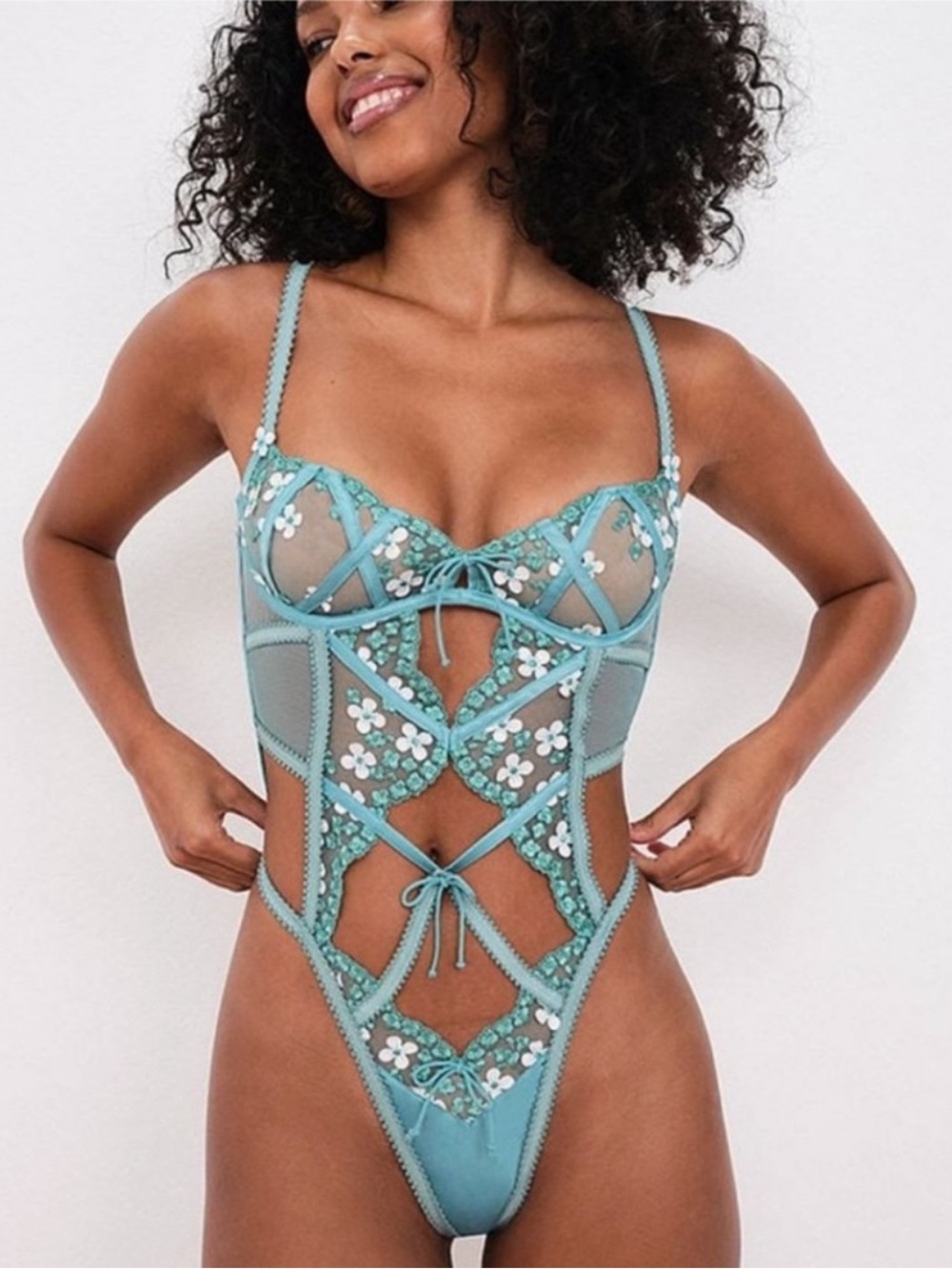New For Love And Lemons Teal Daisy Embroidered Bodysuit Size 34D NWT